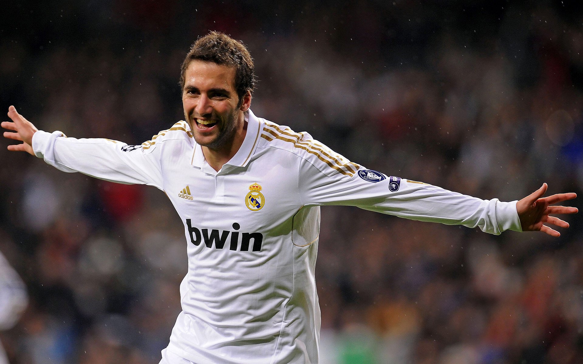 法网翻盘戴维斯杯，纳达尔统治全场的红土史诗